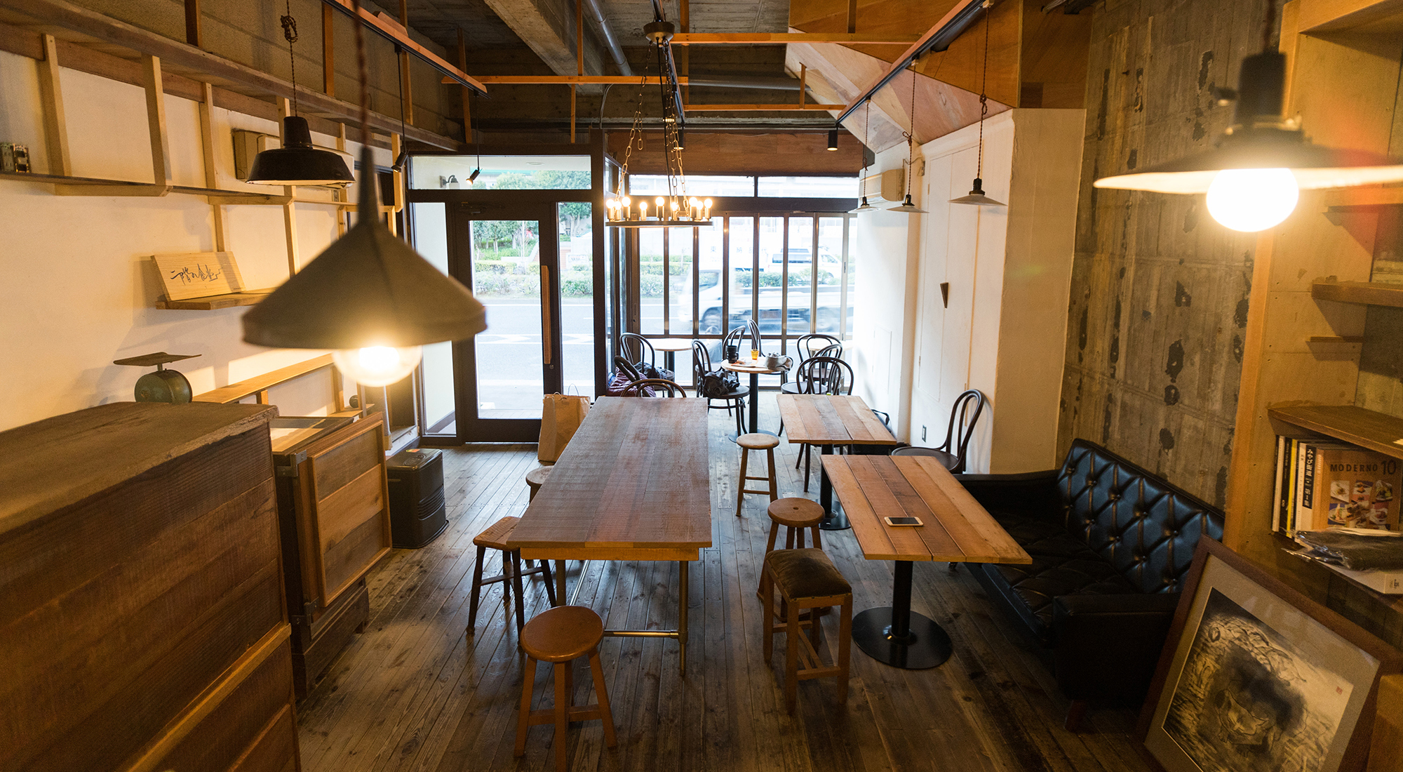 二階の食堂kanegafuchi